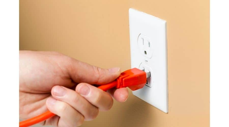Does Leaving A Plug In Use Electricity?